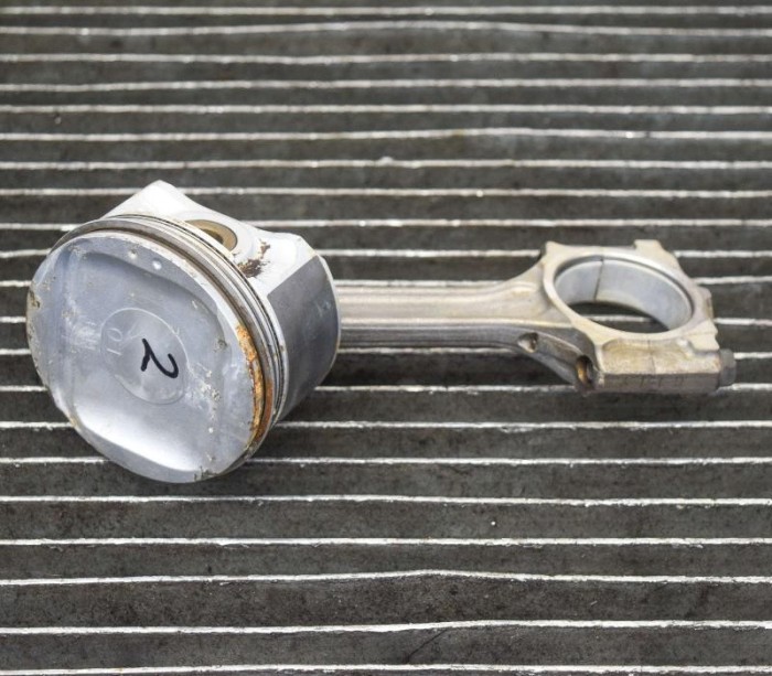 Piston NISSAN NOTE E11, NE11 2008 OEM: 12100-EE00012010-BC20A 4114393