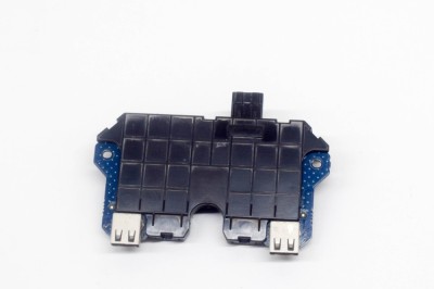 Unitate de control USB/AUX TESLA MODEL 3 2018 OEM: 35060066,1102033-00-A 14697147 foto