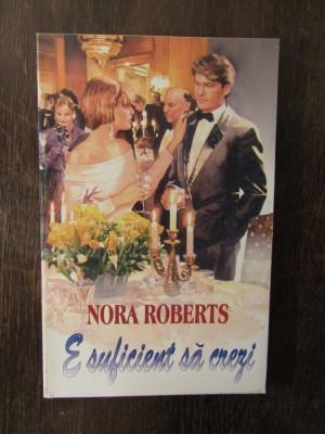 E SUFICIENT SA CREZI - NORA ROBERTS foto