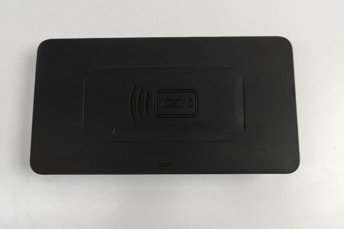 Stație de &icirc;ncărcare wireless BMW i4 G26 2022 OEM: 5A1DB18 30431240