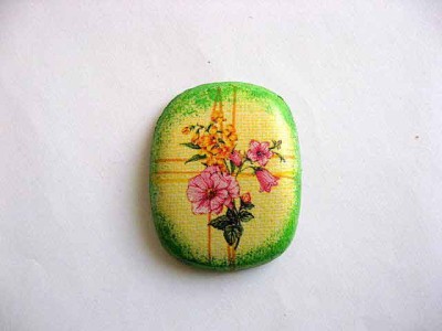 Flori roz si flori galbene, magnet de frigider oval ornamental model 25264 foto