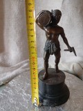 Taietor de lemne asiatic, statuie bronz