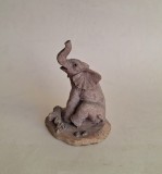Figurina decorativa reprezentand un pui de elefant, L 7.2 cm