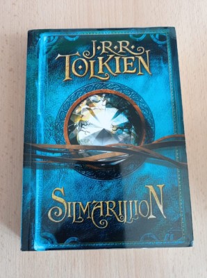 J. R. R. Tolkien - Silmarillion foto