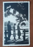 Fotografie, familia Litarczek impreuna cu o prietena, la Sibiu, lacul cu crapi, 1932