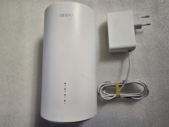 Modem 5G cu SIM OPPO 5G CPE T2 , WiFI 6, 2.4GHz si 5GHz