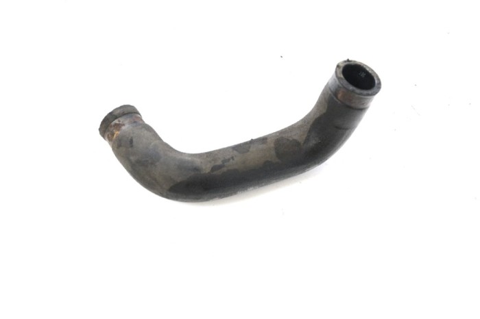 Furtun de lichid de răcire MERCEDES-BENZ VIANO W639 2009 OEM: A6398321523 11354253