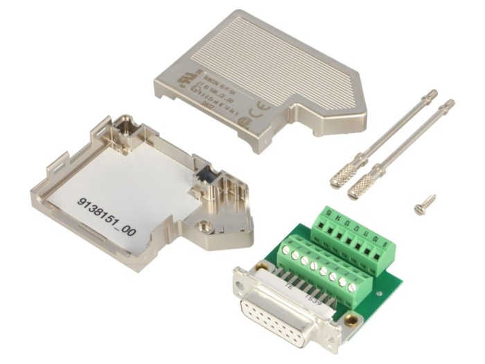 Conector D-Sub mamă 15 pini pe cablu