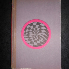 MARTIN GARDNER - AMUZAMENTE MATEMATICE (1968, editie cartonata, cotor usor uzat)
