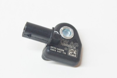 Senzor de impact st&amp;acirc;nga spate SKODA OCTAVIA III 5E3 2016 OEM: 3Q0959351A 13446116 foto