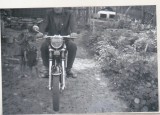 Bnk foto - Motocicleta Mobra, Alb-Negru, Romania de la 1950, Transporturi