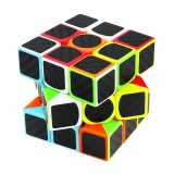 Cumpara ieftin Cub de indemanare 3x3, 5.5 x 5.5 cm, Speed Cube cu stickere aspect fibra de carbon, joc de logica, ABS, multicolor, +6 ani