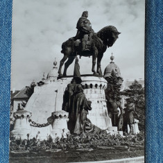 219- Cluj-Napoca - Statuia lui Matei Corvin / carte postala circulata RPR