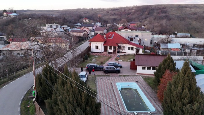 Casă de v&acirc;nzare &icirc;n D&acirc;mbovița, Răzvad 265.000 Euro, negociabil