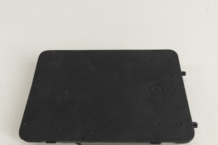 Stație de &icirc;ncărcare wireless VOLVO XC60 II 246 2022 OEM: 32226738 22796486