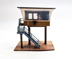 kit cabina de semnalizare circuit trenulet Diorama feroviara Vollmer model 5737 / 1 Germania anii &#039;80 macheta cai ferate