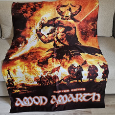 POSTER VINTAGE DIN MATERIAL TEXTIL SINTETIC CU FORMAȚIA SUEDEZA, AMON AMARTH