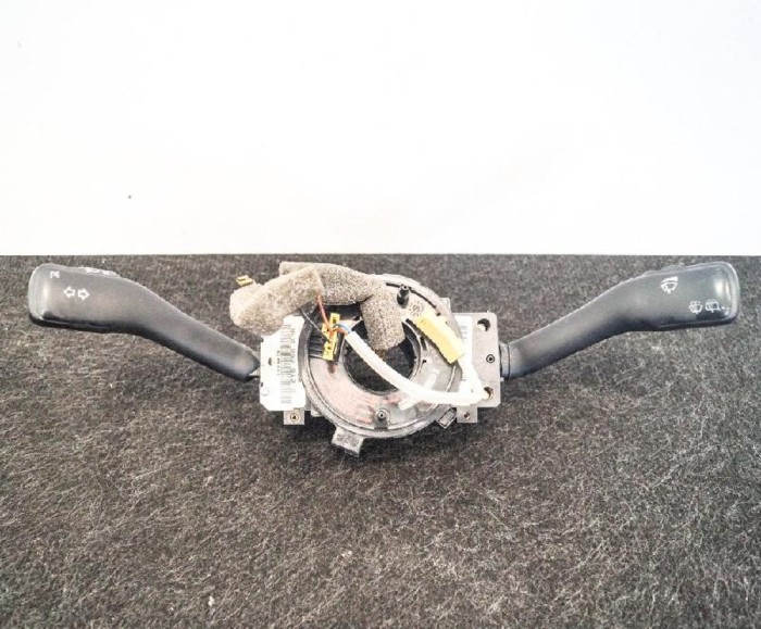 Maneta semnalizare ștergătoare SEAT LEON 1M1 2000 OEM: 8L0953513G4B0953503F 3032182