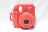 Aparat foto instant Fujifilm Instax Mini 8 functional cu 9 fotografii stare buna