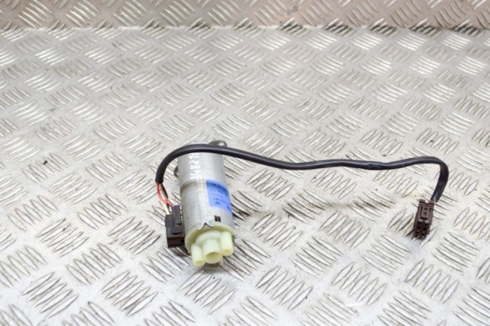 nerasta MERCEDES-BENZ S W220 2001 OEM: A2208201542,0130002568 14447490