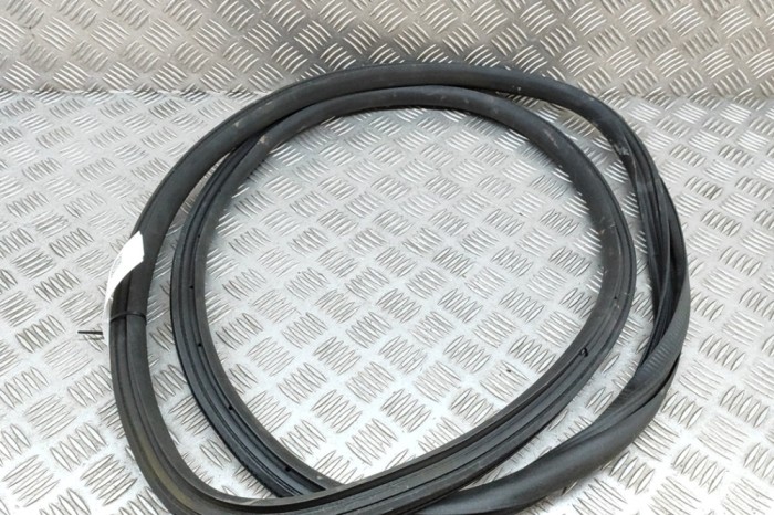 Garnitura ușă dreapta față MERCEDES-BENZ EQS V297 2022 OEM: A2976970200 | 29270422