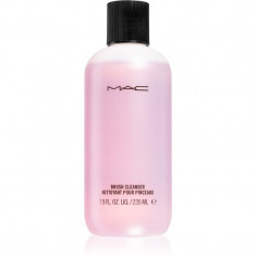 MAC Cosmetics Brush Cleanser produs de curățare pentru pensule cosmetice 235 ml