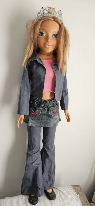 Păpușă My Scene &ndash; Barbie / Nolee (My Size) , PRODUSA DE MATTEL , INALTIME 1 METRU .