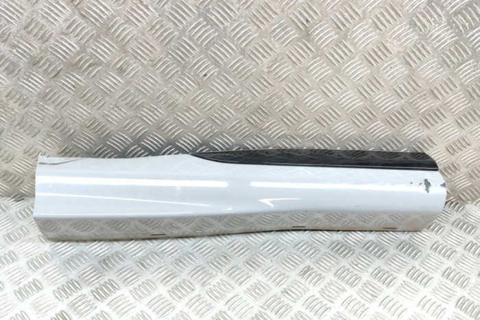 Bandou inferior ușă dreapta spate FORD PUMA J2K, CF7 2023 OEM: L1TB-S24902-C,L1TB-S24902-D 22663650