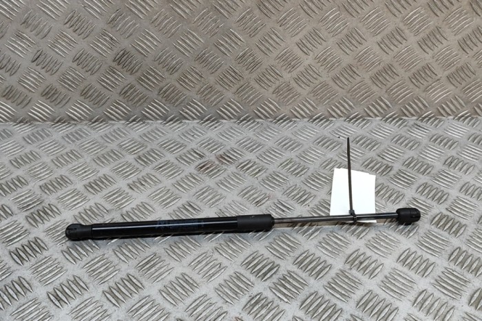 Amortizor capota dreapta față MASERATI GHIBLI M157 2022 OEM: 670008872 25719555