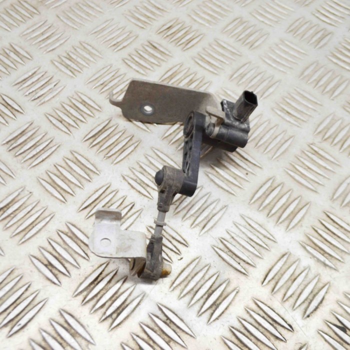 Senzor de nivel &icirc;nălțime st&acirc;nga spate FORD USA Mustang Mach-E 2022 OEM: LJ9C-5B690-AB 21468765