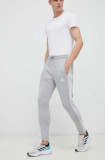 Adidas pantaloni de antrenament Essentials culoarea gri, melanj IC0046