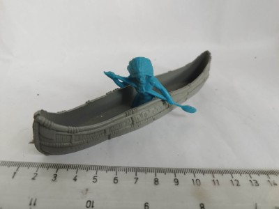 bnk jc Indian cu canoe - figurina de plastic foto