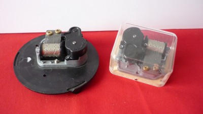 MECANISM MUZICAL LOT 2 BUCATI foto