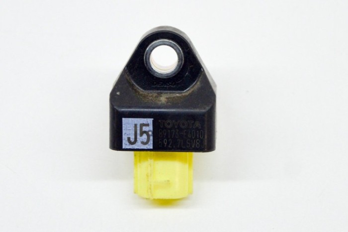 Senzor de impact dreapta față TOYOTA C-HR _X1_ 2020 OEM: 89173-F4010 15794920