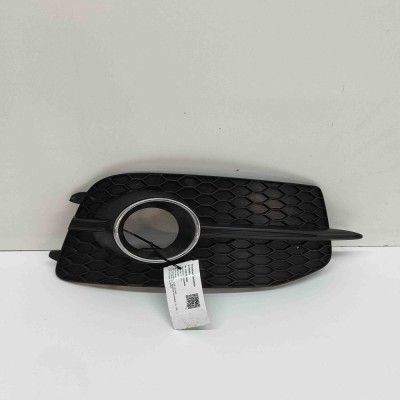 Grila dreapta față AUDI Q3 8U 2013 OEM: 8U0807682D 30772040 foto