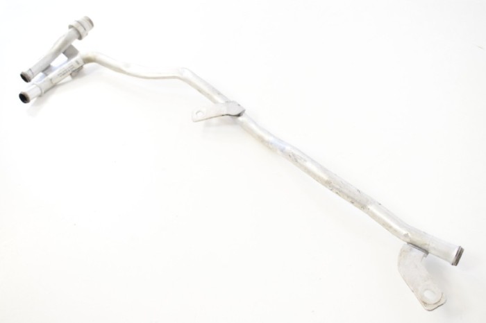 Furtun de lichid de răcire AUDI A5 Sportback F5A 2017 OEM: 8W0819885A 11133476