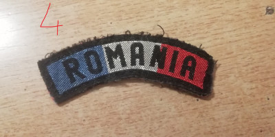 C7 151 - Ecuson tematica nationala - steag Romania - piesa de colectie foto