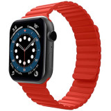 Curea iUni compatibila cu Apple Watch 1/2/3/4/5/6/7, 42mm, Silicon Magnetic, Red