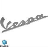 Emblema scris lateral spate stanga &bdquo;Vespa&rdquo; originala Vespa Elettrica - Primavera - Primavera - Sprint 50-125-150cc - montaj lateral