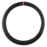 Cumpara ieftin Husa universala din piele pentru volan cu design carbon , Negru cu banda rosie 37, 38 cm
