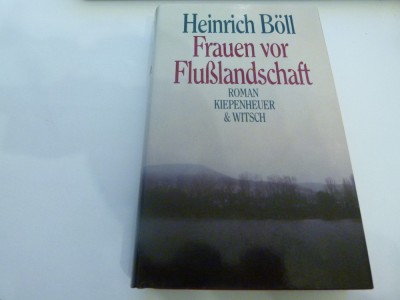 Frauen vor Fluslandschaft - Heinrich Boll foto