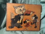 Pirogravura pentru perete in stil retro perioada comunista realizata manual Pisica cu vioara impreuna cu Mickey si Minnie Mouse !
