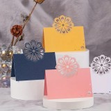 Felicitare cu floare decupata , model elegant, diverse culori