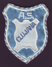 Anii 70 - Emblema sportiva brodata A.S. CLUJANA Cluj foto