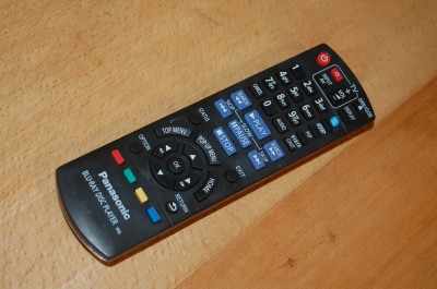 Telecomanda PANASONIC BLU-RAY DISK PLAYER model N2QAYB000576 original foto
