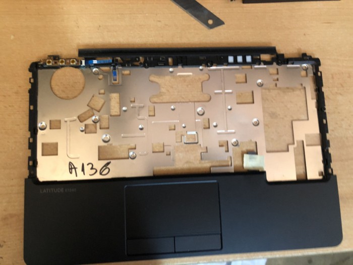 Palmrest Dell Latitude E7240, (A136)