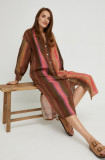 Cumpara ieftin Answear Lab rochie culoarea maro, midi, oversize