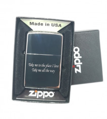 Bricheta metalica ZIPPO gravata personalizata cu textul tau foto