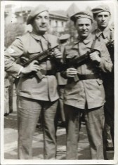 D606 Garzi patriotice romani cu pistol mitraliera cehoslovac Sa 23 Bucuresti foto