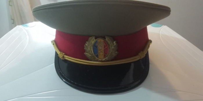 M2 10 - Cascheta militara - post 89 - culoare rosie - piesa de colectie
